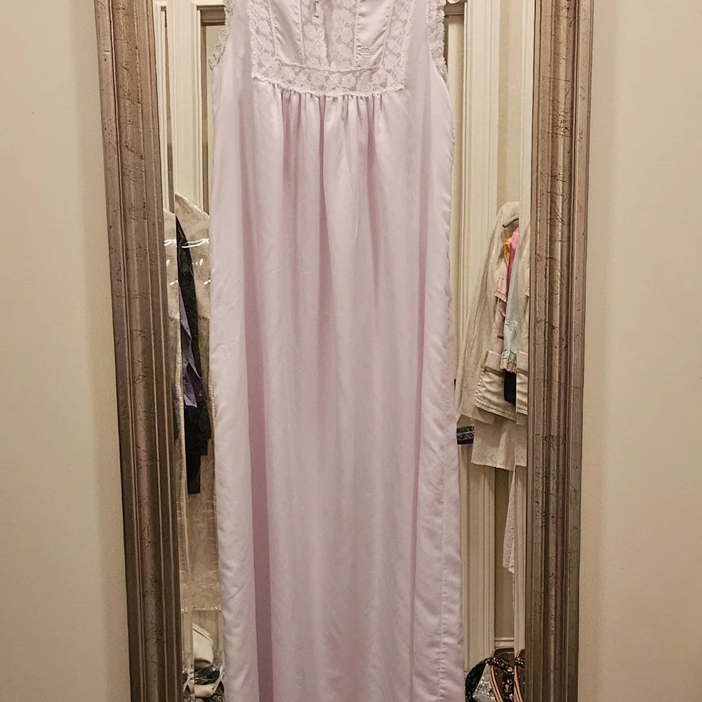 VNTG Dior Soft Pink Lace-Accented Long Robe - Picture 9 of 9